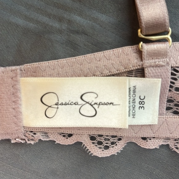 JESFSICA SIMPSON NWOT padded push-up bra - Picture 5 of 6